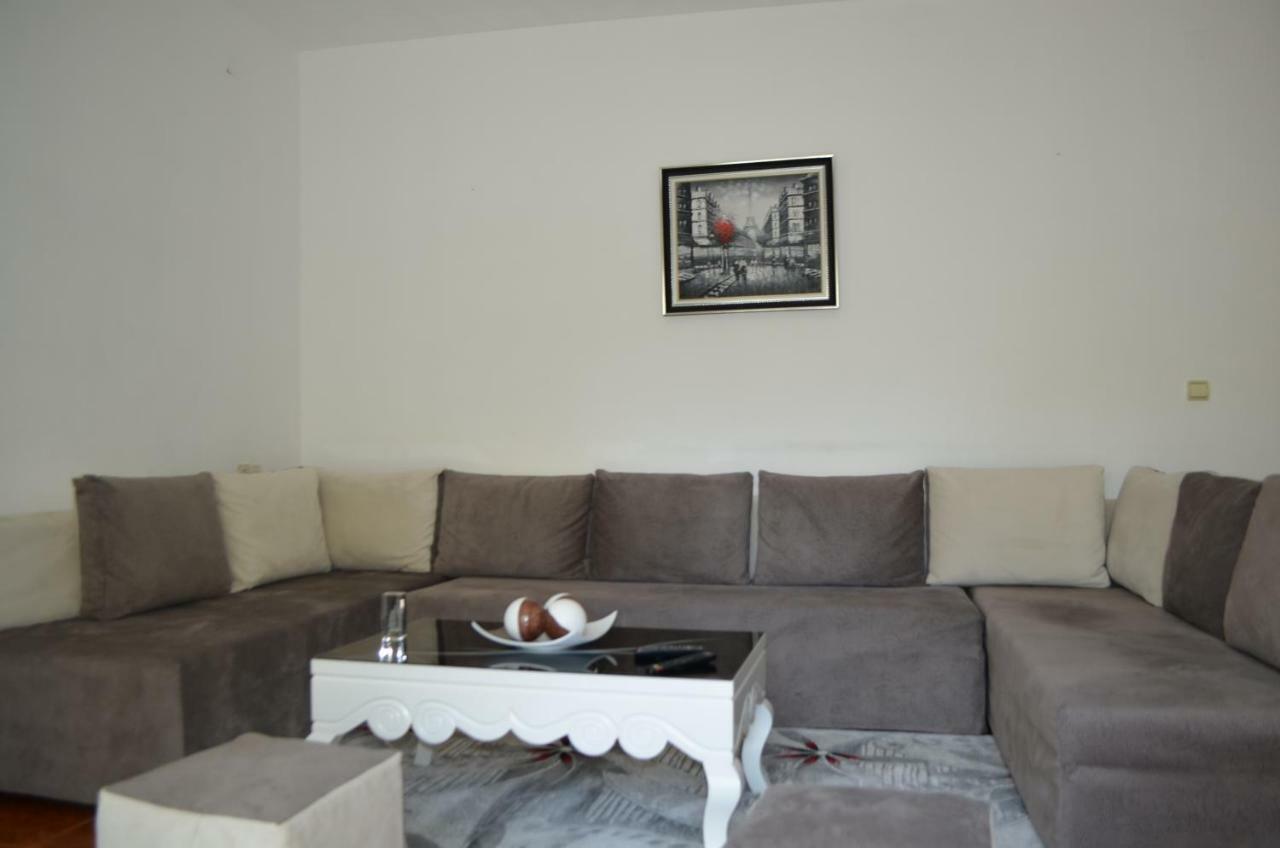 Villa Viktor Sarandë Exterior foto